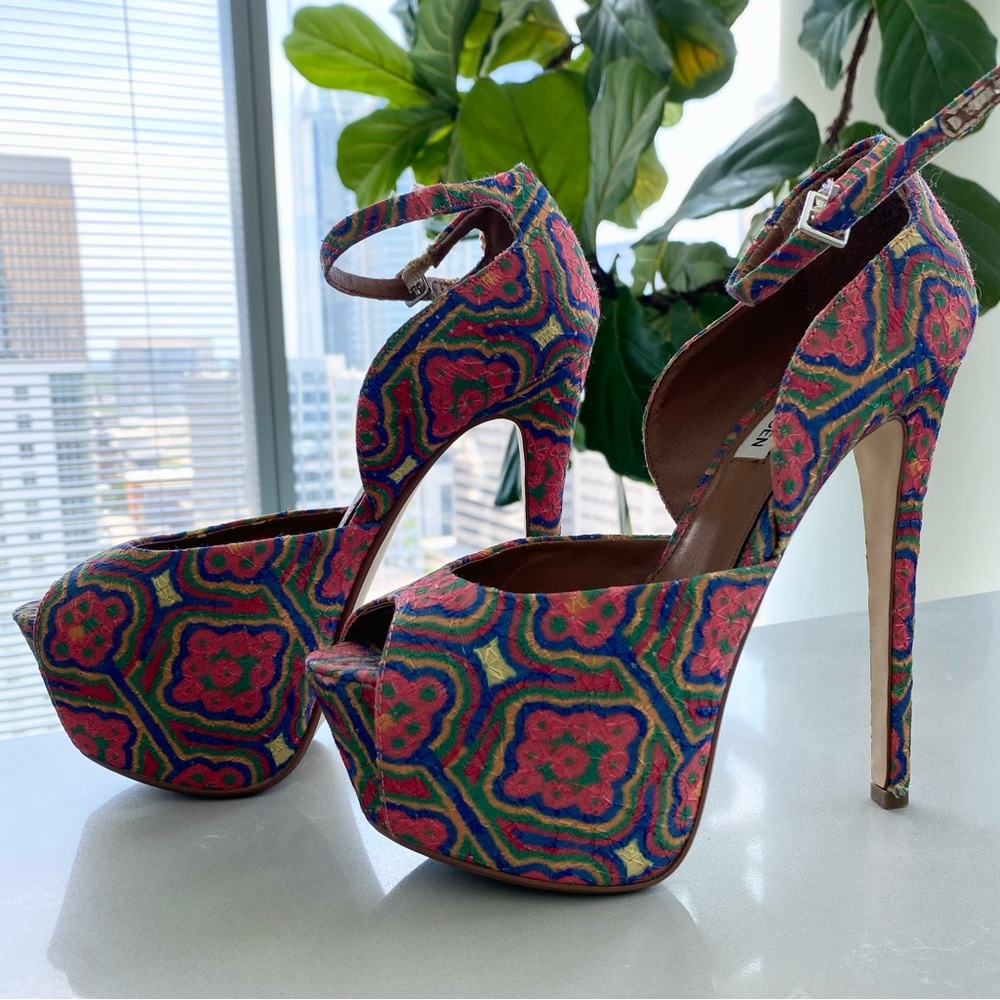 Steve Madden Women's Multicolor Platform Heels